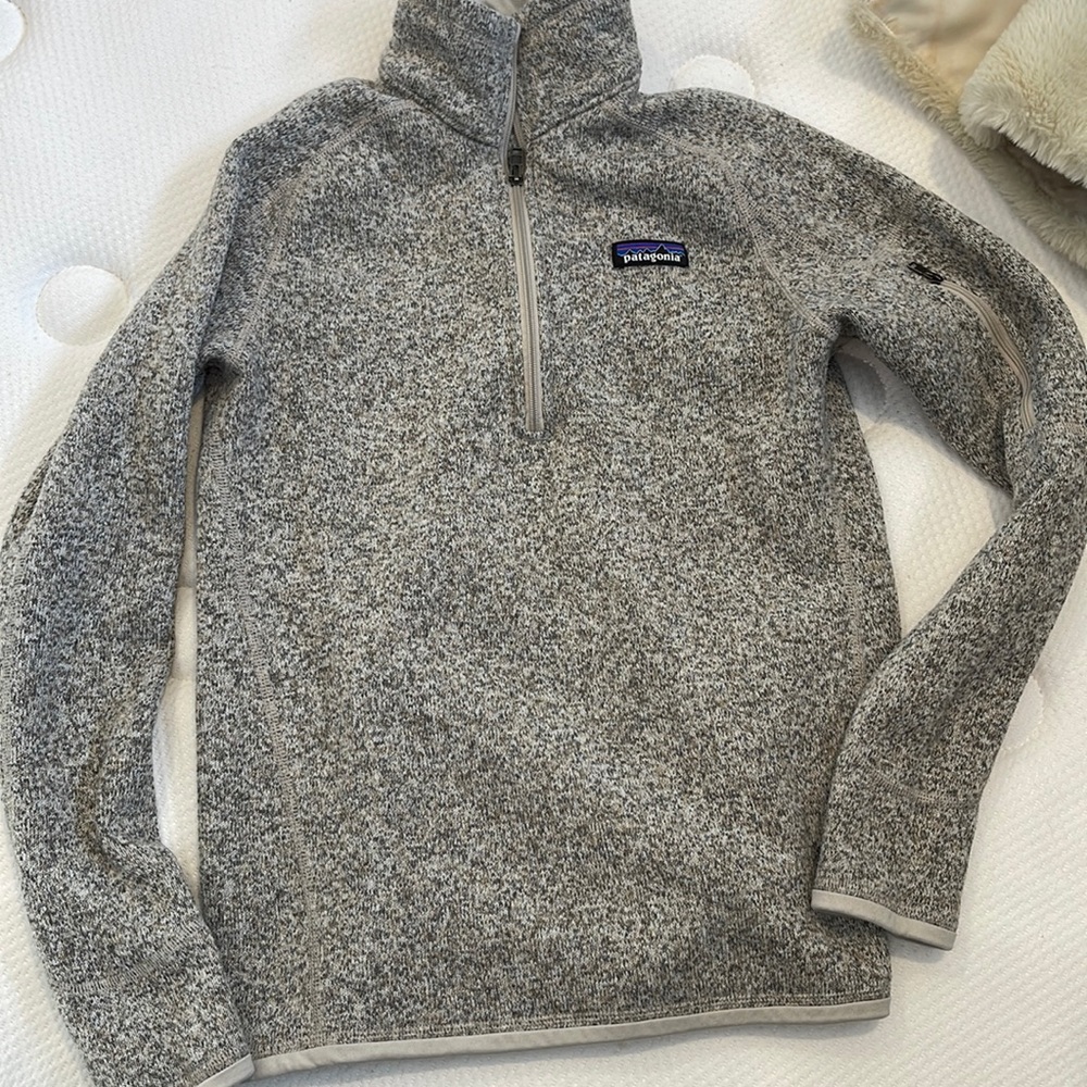 WOMEN PATAGONIA SWEATER